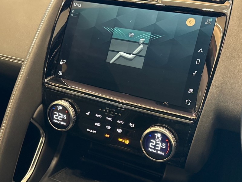 2023 (23) JAGUAR E-PACE 2.0 D200 R-Dynamic Black 5dr Auto 5009819