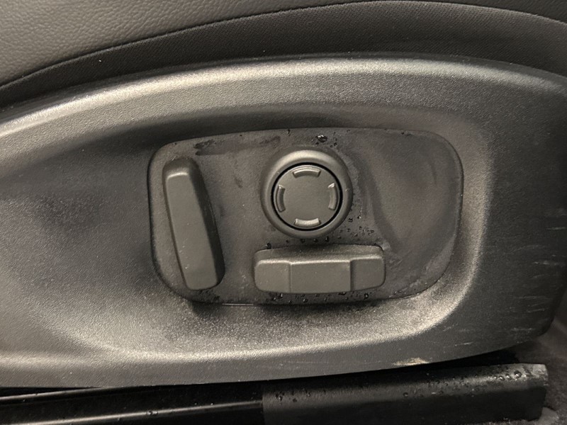 2023 (23) JAGUAR E-PACE 2.0 D200 R-Dynamic Black 5dr Auto 5009811