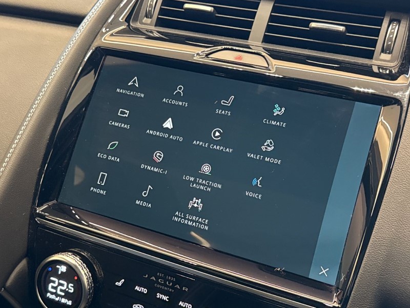 2023 (23) JAGUAR E-PACE 2.0 D200 R-Dynamic Black 5dr Auto 5009818