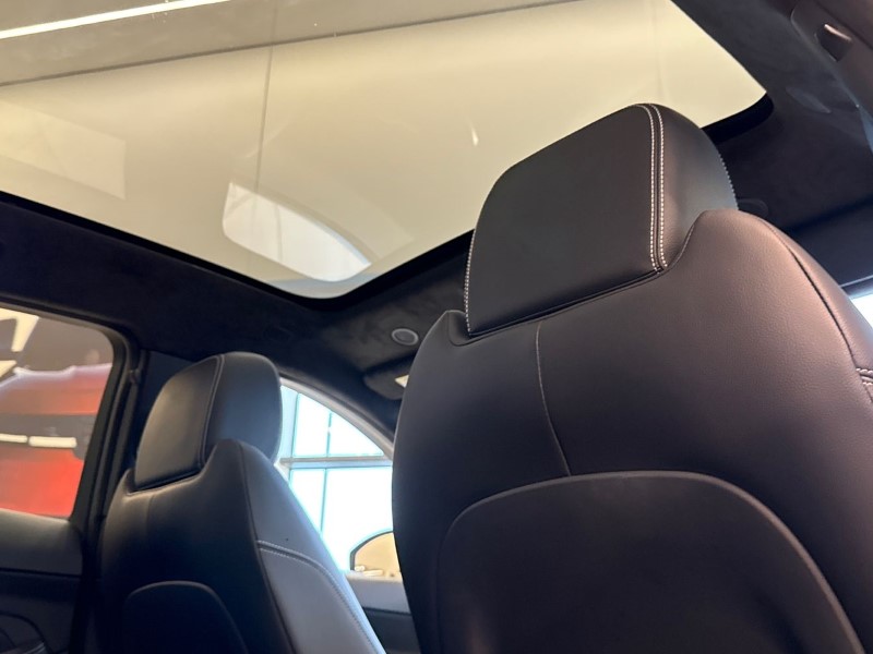 2023 (23) JAGUAR E-PACE 2.0 D200 R-Dynamic Black 5dr Auto 5009808