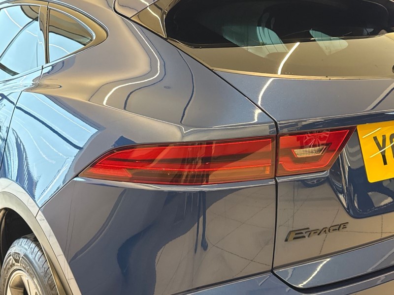 2023 (23) JAGUAR E-PACE 2.0 D200 R-Dynamic Black 5dr Auto 5009806