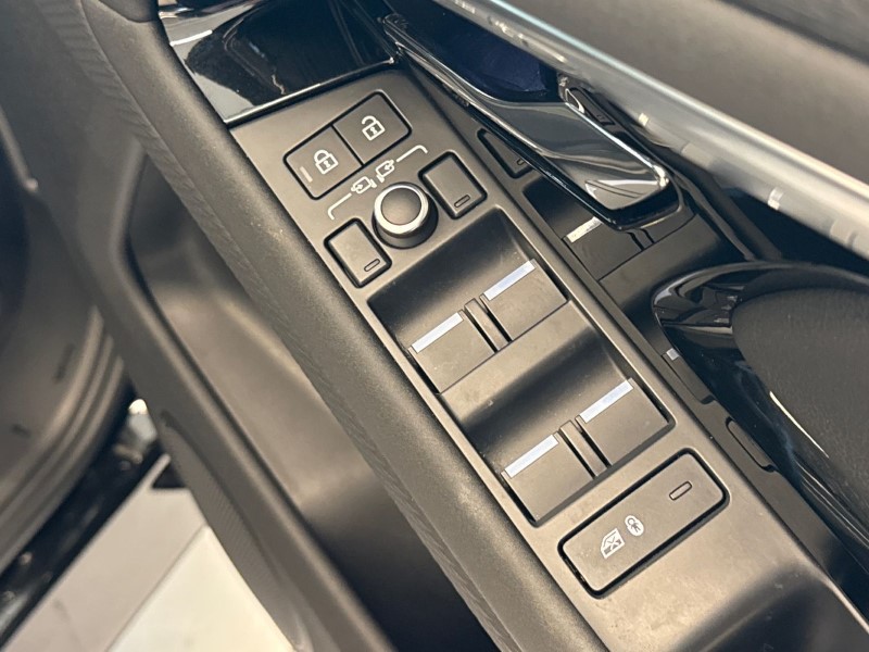 2021 (71) LAND ROVER RANGE ROVER EVOQUE 1.5 P300e R-Dynamic S 5dr Auto 5023448