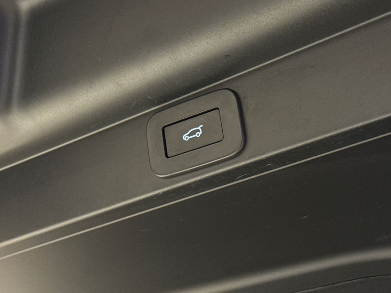 2026 (75) LAND ROVER RANGE ROVER 3.0 P440e SE 4dr Auto 5028978