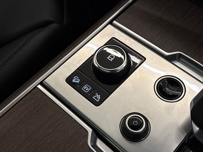 2026 (75) LAND ROVER RANGE ROVER 3.0 P440e SE 4dr Auto 5028975