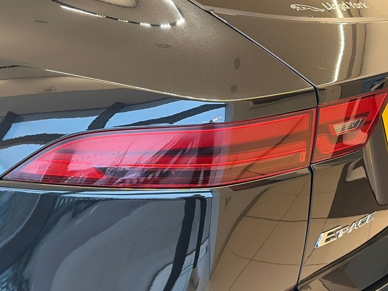 2020 (70) JAGUAR E-PACE 2.0d [180] S 5dr Auto 5014040