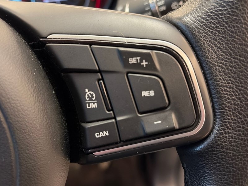 2020 (70) JAGUAR E-PACE 2.0d [180] S 5dr Auto 5014048