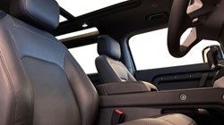 2025 (74) LAND ROVER DEFENDER 3.0 D250 X-Dynamic HSE 90 3dr Auto 5019141