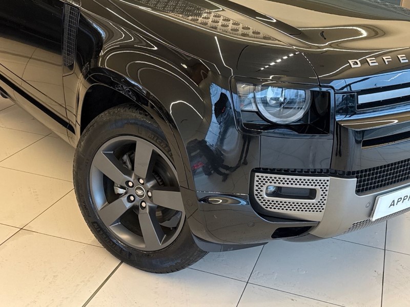 2025 (74) LAND ROVER DEFENDER 3.0 D250 X-Dynamic HSE 90 3dr Auto 5019155