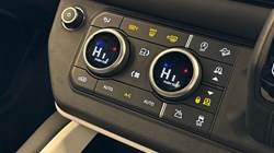 2025 (74) LAND ROVER DEFENDER 3.0 D250 X-Dynamic HSE 90 3dr Auto 5019147