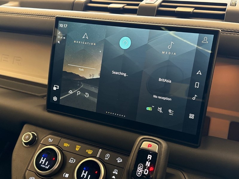 2025 (74) LAND ROVER DEFENDER 3.0 D250 X-Dynamic HSE 90 3dr Auto 5019145