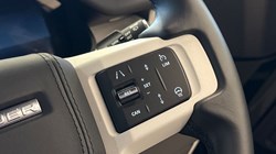 2025 (74) LAND ROVER DEFENDER 3.0 D250 X-Dynamic HSE 90 3dr Auto 5019144