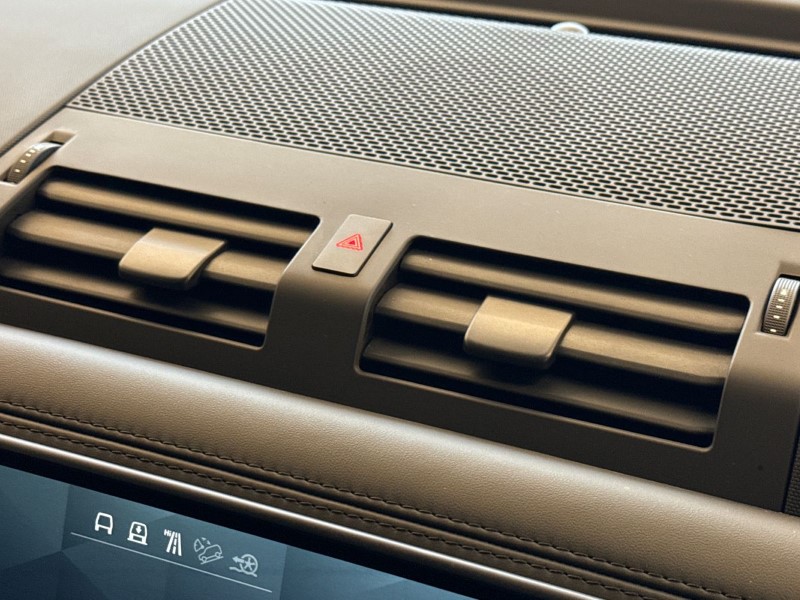 2025 (74) LAND ROVER DEFENDER 3.0 D250 X-Dynamic HSE 90 3dr Auto 5019150