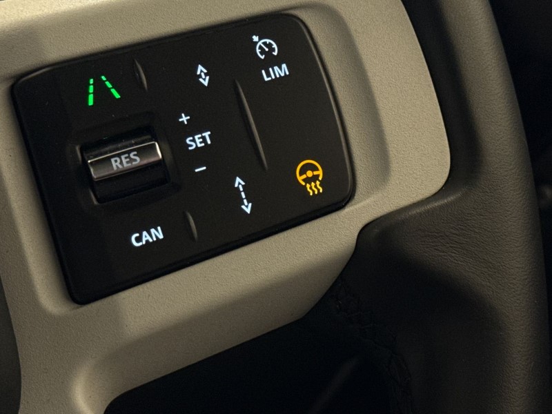 2025 (74) LAND ROVER DEFENDER 3.0 D250 X-Dynamic HSE 90 3dr Auto 5019142