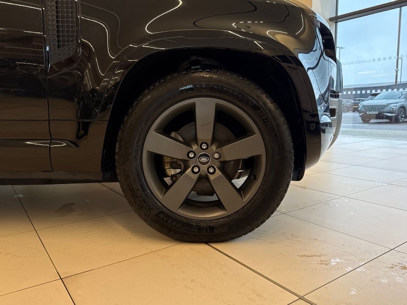 2025 (74) LAND ROVER DEFENDER 3.0 D250 X-Dynamic HSE 90 3dr Auto 5019124