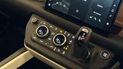 2025 (74) LAND ROVER DEFENDER 3.0 D250 X-Dynamic HSE 90 3dr Auto 5019129