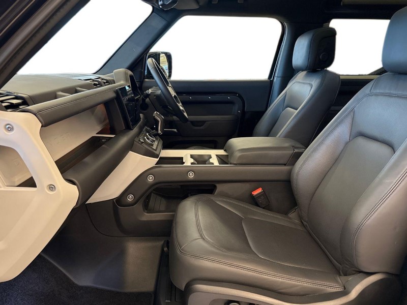2025 (74) LAND ROVER DEFENDER 3.0 D250 X-Dynamic HSE 90 3dr Auto 5019119