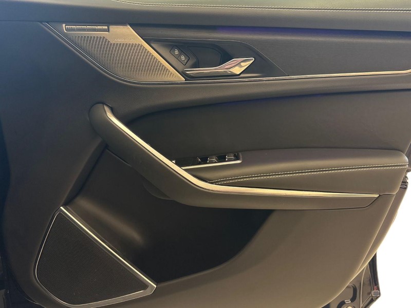 2023 (73) JAGUAR F-PACE 2.0 D200 R-Dynamic HSE Black 5dr Auto AWD 5022484