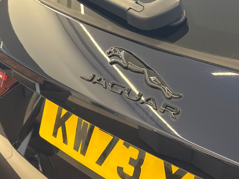 2023 (73) JAGUAR F-PACE 2.0 D200 R-Dynamic HSE Black 5dr Auto AWD 5022507