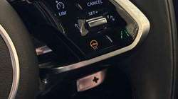 2023 (73) JAGUAR F-PACE 2.0 D200 R-Dynamic HSE Black 5dr Auto AWD 5022489