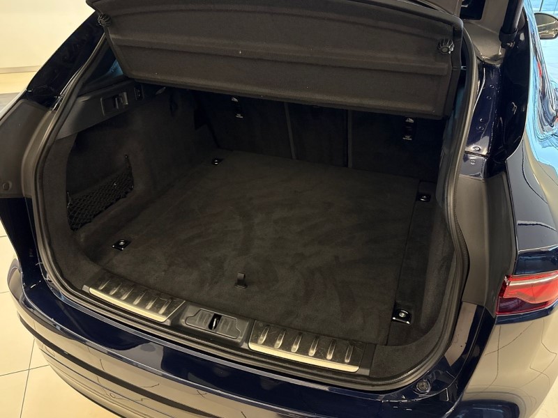 2023 (73) JAGUAR F-PACE 2.0 D200 R-Dynamic HSE Black 5dr Auto AWD 5022501