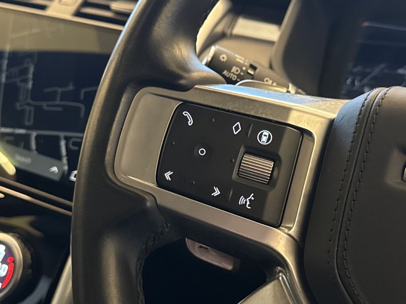 2024 (73) LAND ROVER DISCOVERY 3.0 D300 Dynamic HSE 5dr Auto 5024595