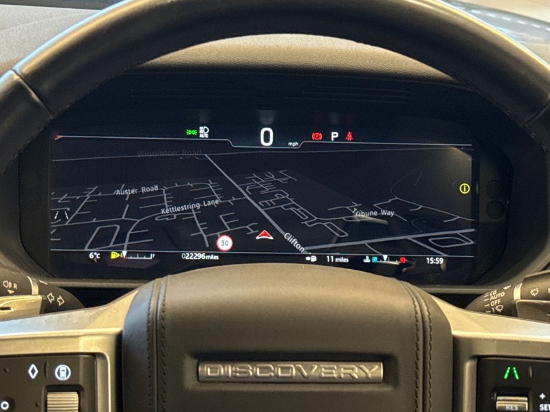 2024 (73) LAND ROVER DISCOVERY 3.0 D300 Dynamic HSE 5dr Auto 5024583