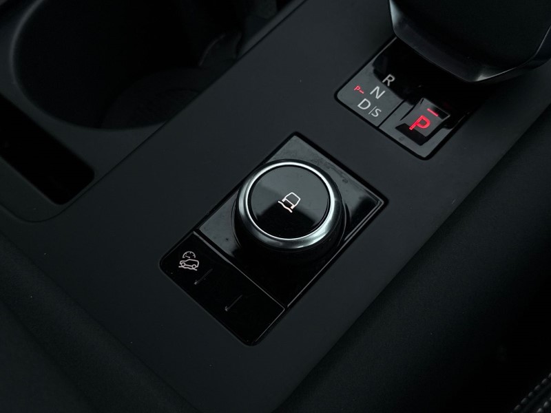 2024 (73) LAND ROVER DISCOVERY 3.0 D300 Dynamic HSE 5dr Auto 5024604