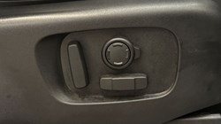 2024 (73) LAND ROVER DISCOVERY 3.0 D300 Dynamic HSE 5dr Auto 5024591