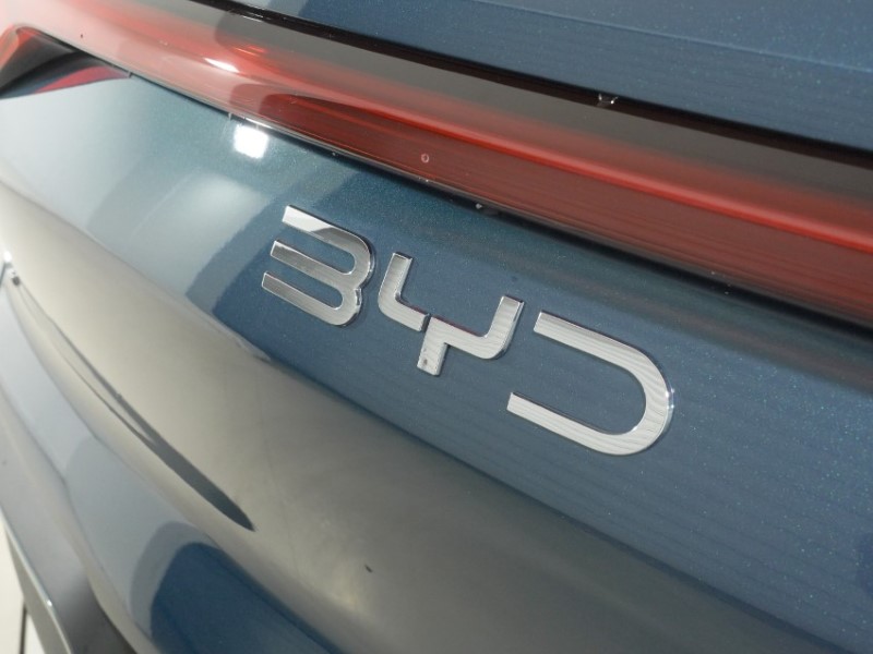  BYD ATTO 2 1.5 DM-i 212 Boost 5dr Auto 5889911