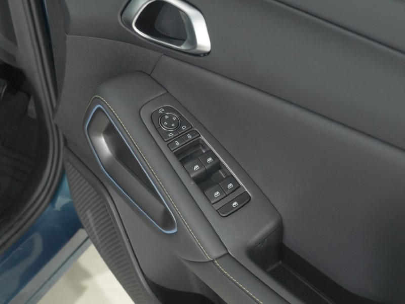  BYD ATTO 2 1.5 DM-i 212 Boost 5dr Auto 5889936