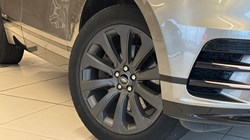 2021 (71) LAND ROVER RANGE ROVER VELAR 2.0 D200 R-Dynamic SE 5dr Auto 5015731