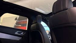 2021 (71) LAND ROVER RANGE ROVER VELAR 2.0 D200 R-Dynamic SE 5dr Auto 5015709