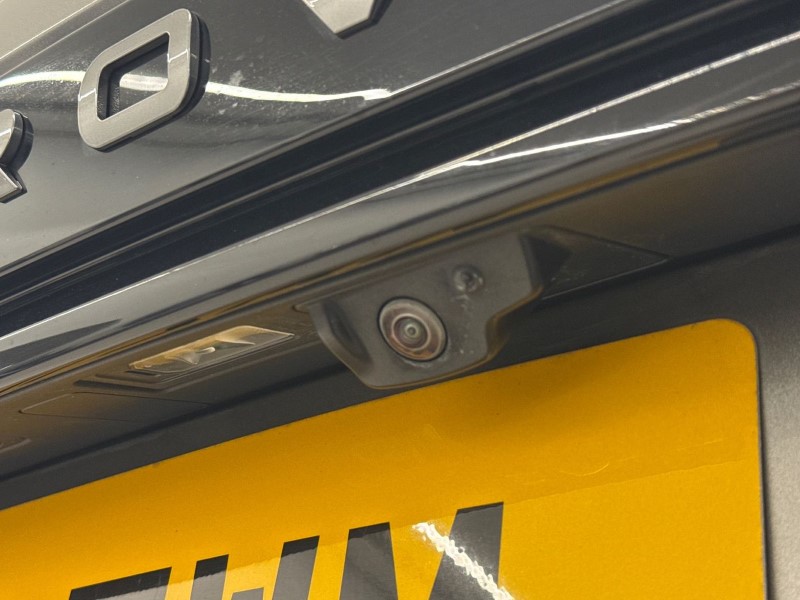 2021 (71) LAND ROVER RANGE ROVER VELAR 2.0 D200 R-Dynamic SE 5dr Auto 5015728