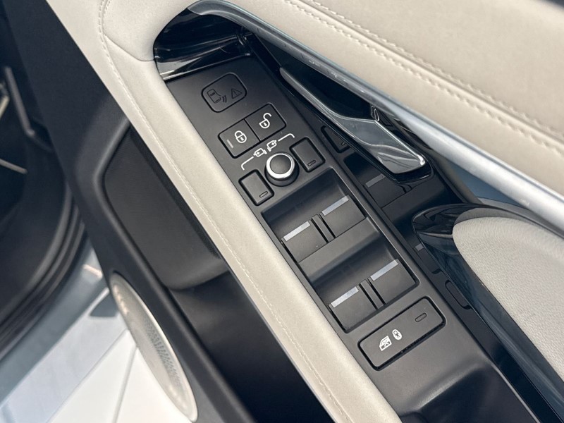 2019 (19) LAND ROVER RANGE ROVER EVOQUE 2.0 P250 First Edition 5dr Auto 5073448