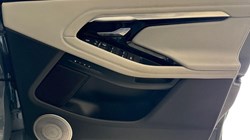 2019 (19) LAND ROVER RANGE ROVER EVOQUE 2.0 P250 First Edition 5dr Auto 5073447