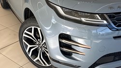 2019 (19) LAND ROVER RANGE ROVER EVOQUE 2.0 P250 First Edition 5dr Auto 5073466