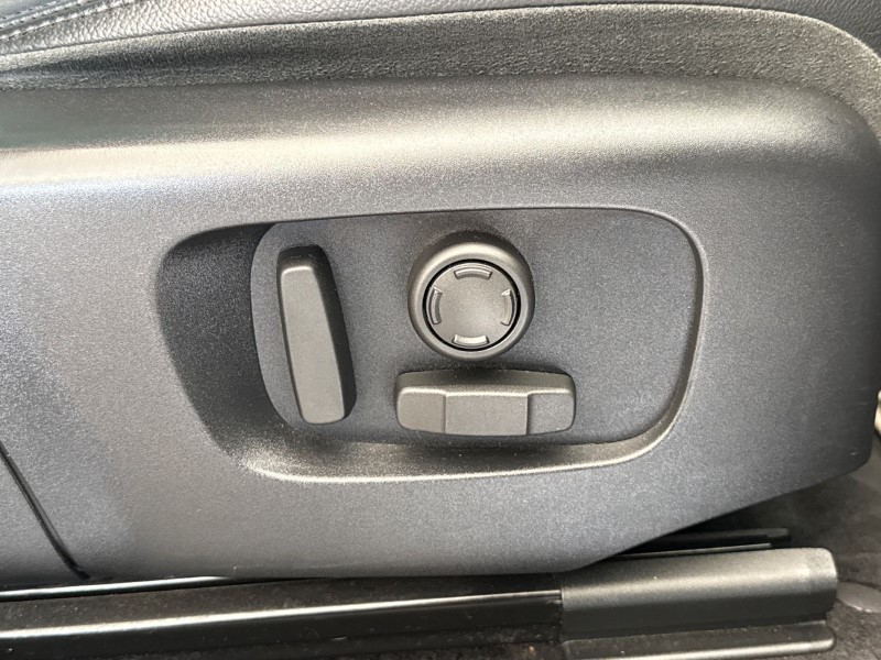 2019 (19) LAND ROVER RANGE ROVER EVOQUE 2.0 P250 First Edition 5dr Auto 5073449