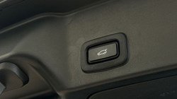 2019 (19) LAND ROVER RANGE ROVER EVOQUE 2.0 P250 First Edition 5dr Auto 5073464