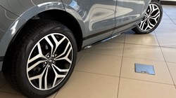 2019 (19) LAND ROVER RANGE ROVER EVOQUE 2.0 P250 First Edition 5dr Auto 5073472