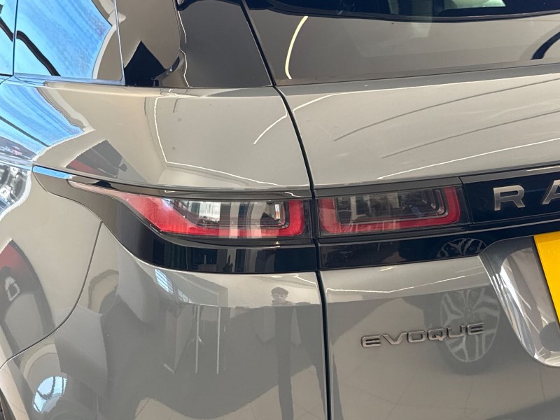 2019 (19) LAND ROVER RANGE ROVER EVOQUE 2.0 P250 First Edition 5dr Auto 5073444