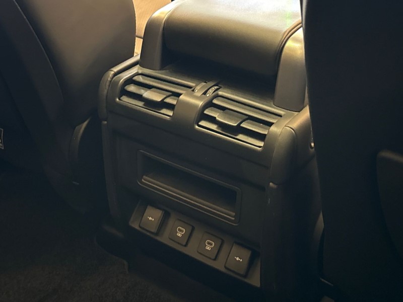 2021 (70) LAND ROVER DEFENDER 3.0 D250 HSE 110 5dr Auto 5034611