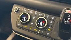 2021 (70) LAND ROVER DEFENDER 3.0 D250 HSE 110 5dr Auto 5034625