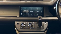 2021 (70) LAND ROVER DEFENDER 3.0 D250 HSE 110 5dr Auto 5034607
