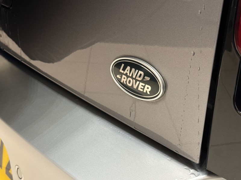 2021 (70) LAND ROVER DEFENDER 3.0 D250 HSE 110 5dr Auto 5034637