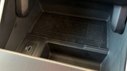 2026 (75) LAND ROVER RANGE ROVER VELAR 2.0 D200 MHEV Dynamic SE 5dr Auto 5293521