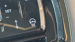 2026 (75) LAND ROVER RANGE ROVER VELAR 2.0 D200 MHEV Dynamic SE 5dr Auto 5293510