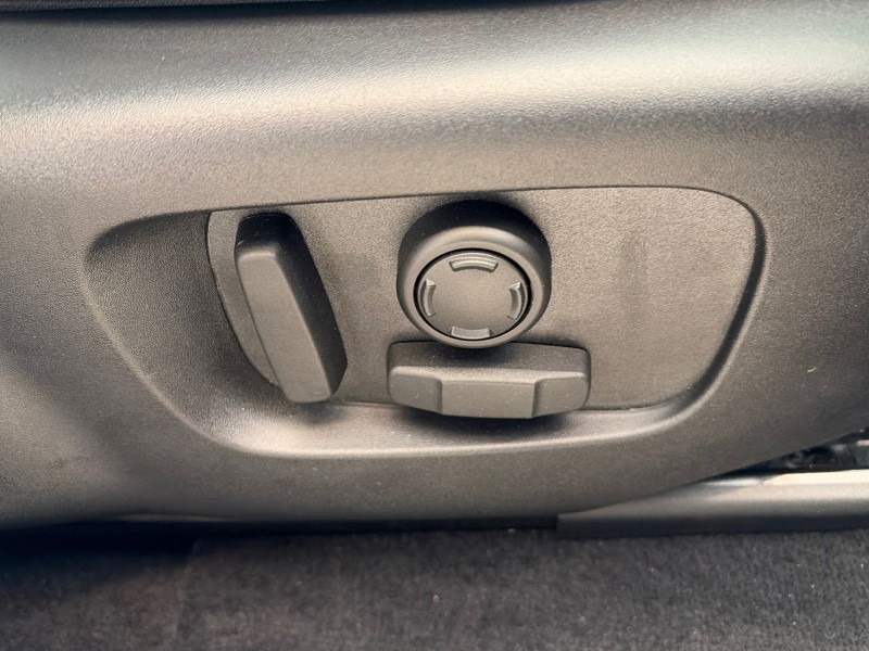 2026 (75) LAND ROVER RANGE ROVER VELAR 2.0 D200 MHEV Dynamic SE 5dr Auto 5293507