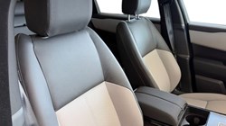 2026 (75) LAND ROVER RANGE ROVER VELAR 2.0 D200 MHEV Dynamic SE 5dr Auto 5293509