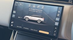 2026 (75) LAND ROVER RANGE ROVER VELAR 2.0 D200 MHEV Dynamic SE 5dr Auto 5293545