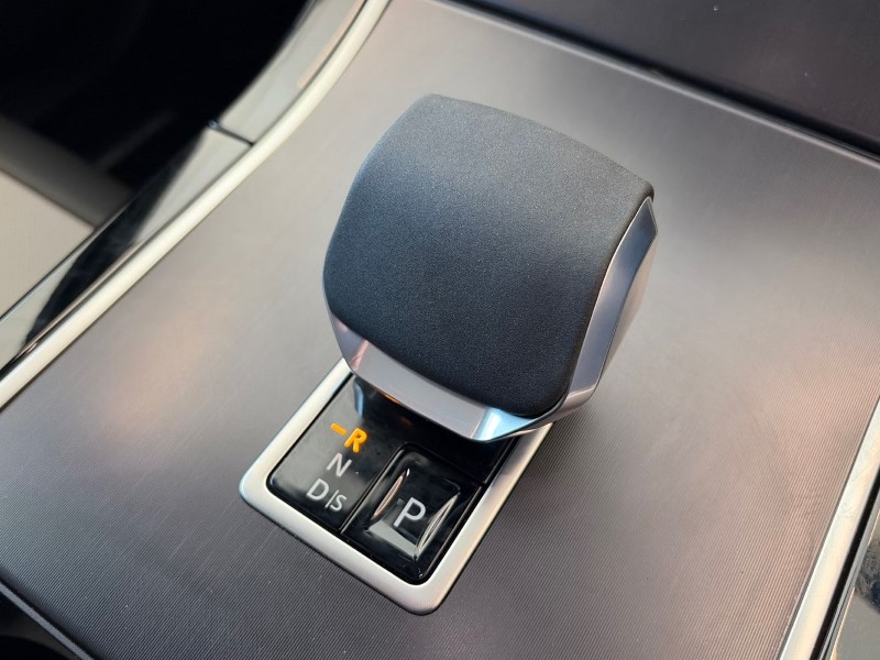 2026 (75) LAND ROVER RANGE ROVER VELAR 2.0 D200 MHEV Dynamic SE 5dr Auto 5293496